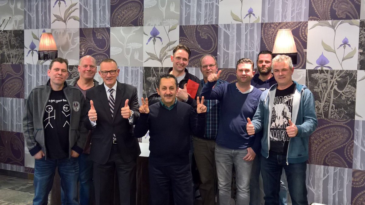 robheeneman's tweet photo. De teamleiders drukkerijen van Geostick hebben concrete stappen gemaakt in hun ontwikkeling#Geostick https://t.co/k0dhR61enj