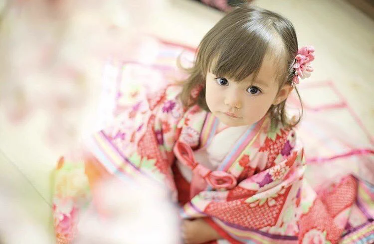 お雛様が見えなくなるくらい可愛いｗ本当に天使みたいｗｗ