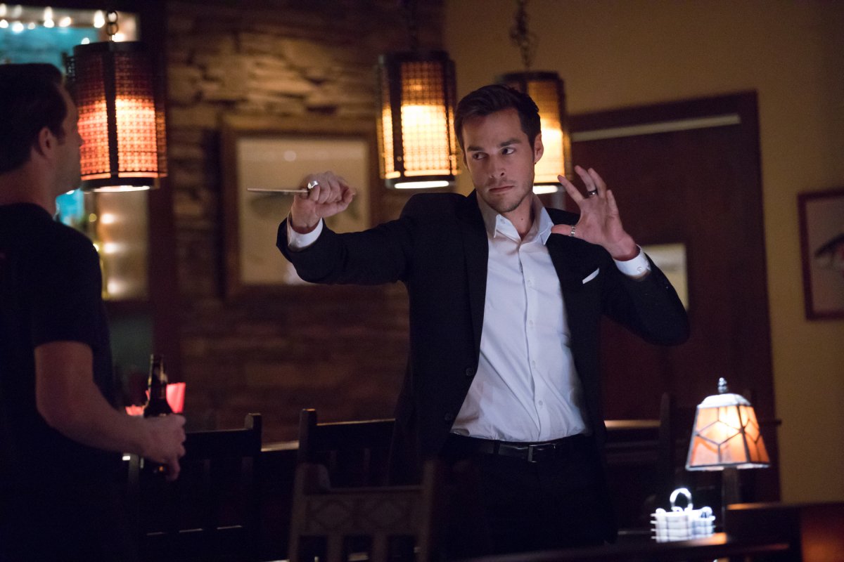 ChrisWoodFR's tweet photo. Photos promotionnelles de Kai Parker (@ChristophrWood) dans le 8x13 de TVD "The Lies Are Going to Catch Up With You" 😈💥 https://t.co/TuzcQFJ1EW