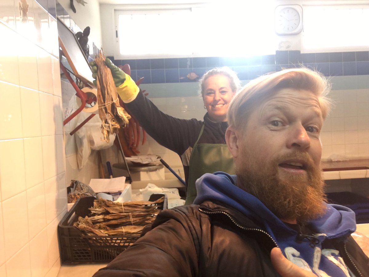 DanielMChef4's tweet photo. De visita por #Ayamonte, magnifico mercado #pesca #gastronomia #SienteHuelva @huelvaturismo @FranPerezA https://t.co/6vBdzhnHWs