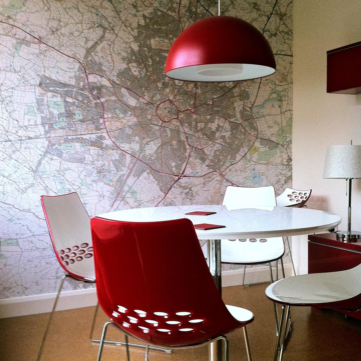 redcliffewalls's tweet image. Proud of your #local area? Why not show it off to #customers with a regional #wallpapermap? bit.ly/2jnavQy #localbusiness