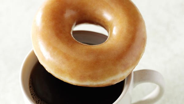 southflorida's tweet photo. Free Krispy Kreme doughnut with coffee purchase in February: https://t.co/EJlWvEA90R. https://t.co/VgfQQ6sYAC