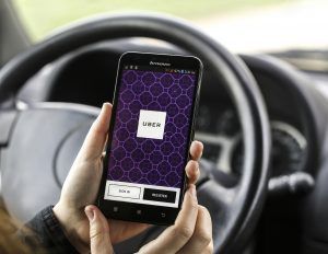 blackenterprise's tweet photo. #BuyBlack, #RideBlack: Black Ride-sharing Startups https://t.co/Uye4fzGcgR https://t.co/WloZSEEIIQ