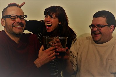 Last chance to win tickets to Shoreditch Improv Fest this weekend! Tweet your #laugingwithfriends pic to <a href="/DesignMyNight/">DesignMyNight</a> #SIF17