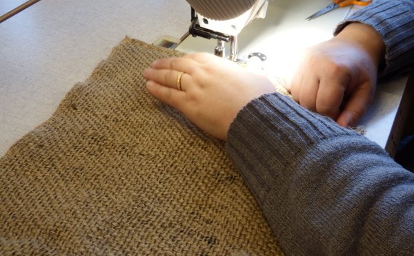 AncenisMauges's tweet photo. #DIY #Couture #MAG9 Visitons l'atelier décostume #ELI #Erdreetloireinitiative https://t.co/AnUYAdFBFM https://t.co/2Q7DHanwcV