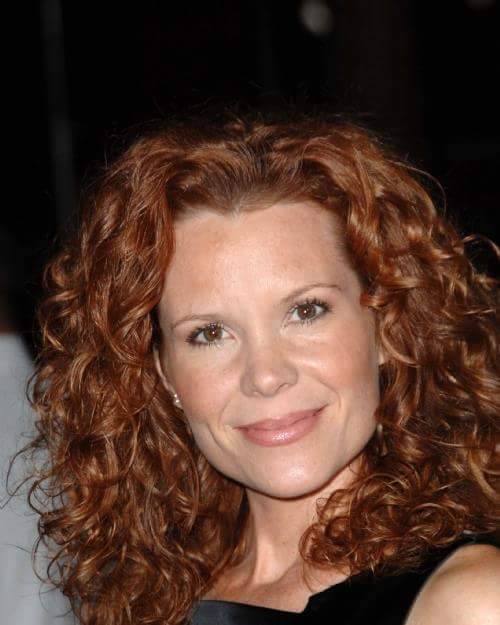 Happy Birthday wishes to the lovely Robyn Lively.  