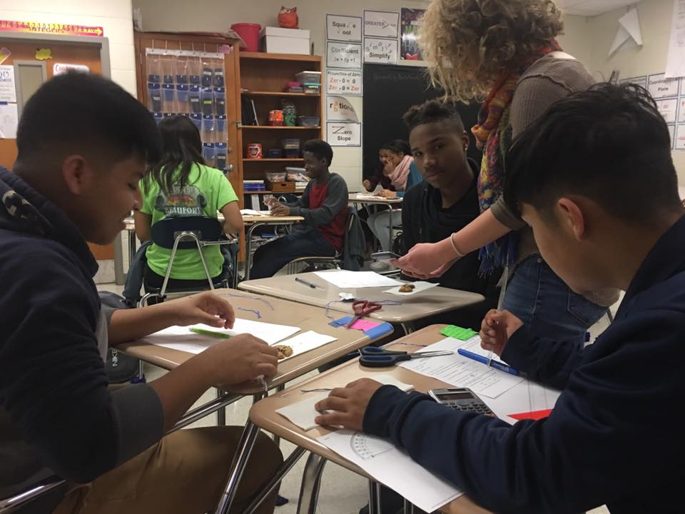 RCSWolvesPLN's tweet image. Best way to start a Monday? COOKIES🍪ARCS &amp;amp; SECTORS LAB!😍 in Ms., Womack&apos;s Class #CookiesArcsAndSectors #RCSWolvesPLN