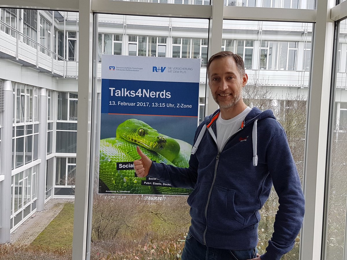 schneidermatic's tweet image. Richtig cool das #Talks4Nerds Plakat @ruv_de zum Thema #SocialCoding & #python - THX T4N Team & @Keksliebhaber1