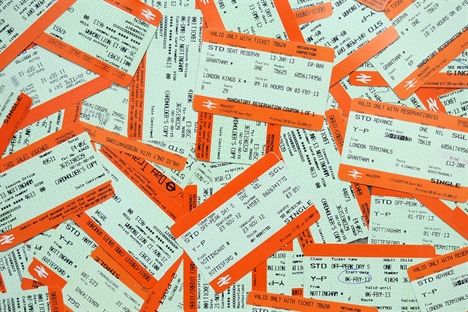 EuropeanRailTT's tweet photo. Tyne and Wear Metro passengers call for LU-style seating in new fleet via #Railtechnologymagazine https://t.co/LQ78gkx4eo https://t.co/wdeC3mL2uc