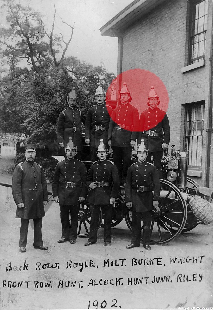 TraffordArchive's tweet image. #Sale &amp;amp; #AshtononMersey joint Fire Brigade &amp;amp; the men on a practise session at #SaleLibrary in 1902. More photos at apps.trafford.gov.uk/TraffordLifeti…