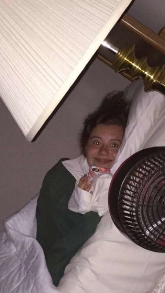 hanna_creighton's tweet image. When mcas cookies are still warm...