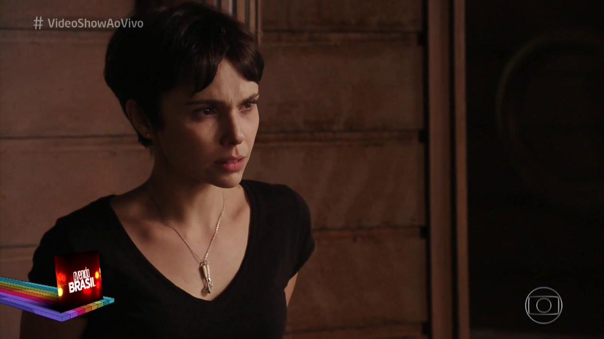 tvglobo's tweet photo. Começou! #Novelão #AvenidaBrasil #Oioioi https://t.co/9ZTxFBIzU0