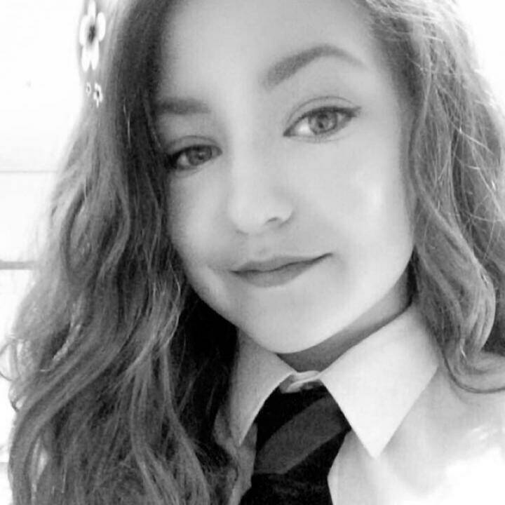 WarwickBummer's tweet image. ✨🎂Chillin, relaxing, chillout together with #liveme Anniboo:✨back fro
liveme.com/media/play/?vi…