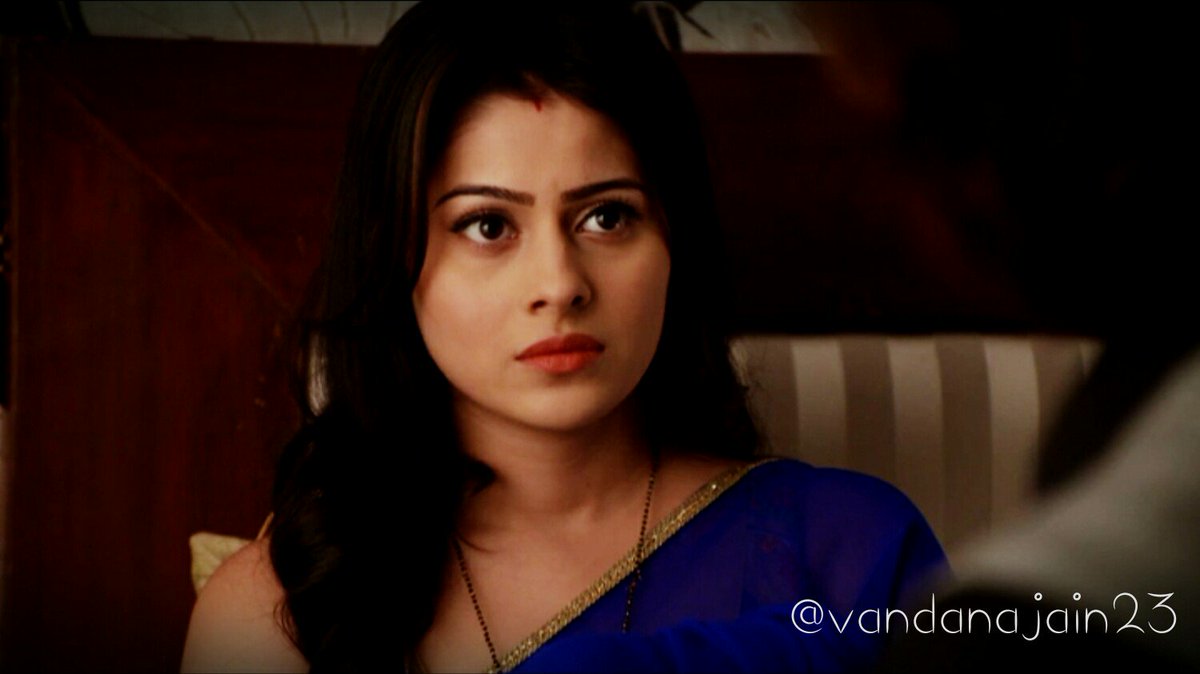 vandanajain23's tweet photo. That stern unforgivable look as if ur emotionally drained...no feelings left for him #Brilliant my gal u rocked it ๐๐๐๐ @aparnadixit2061 https://t.co/KsI4AjJdUS