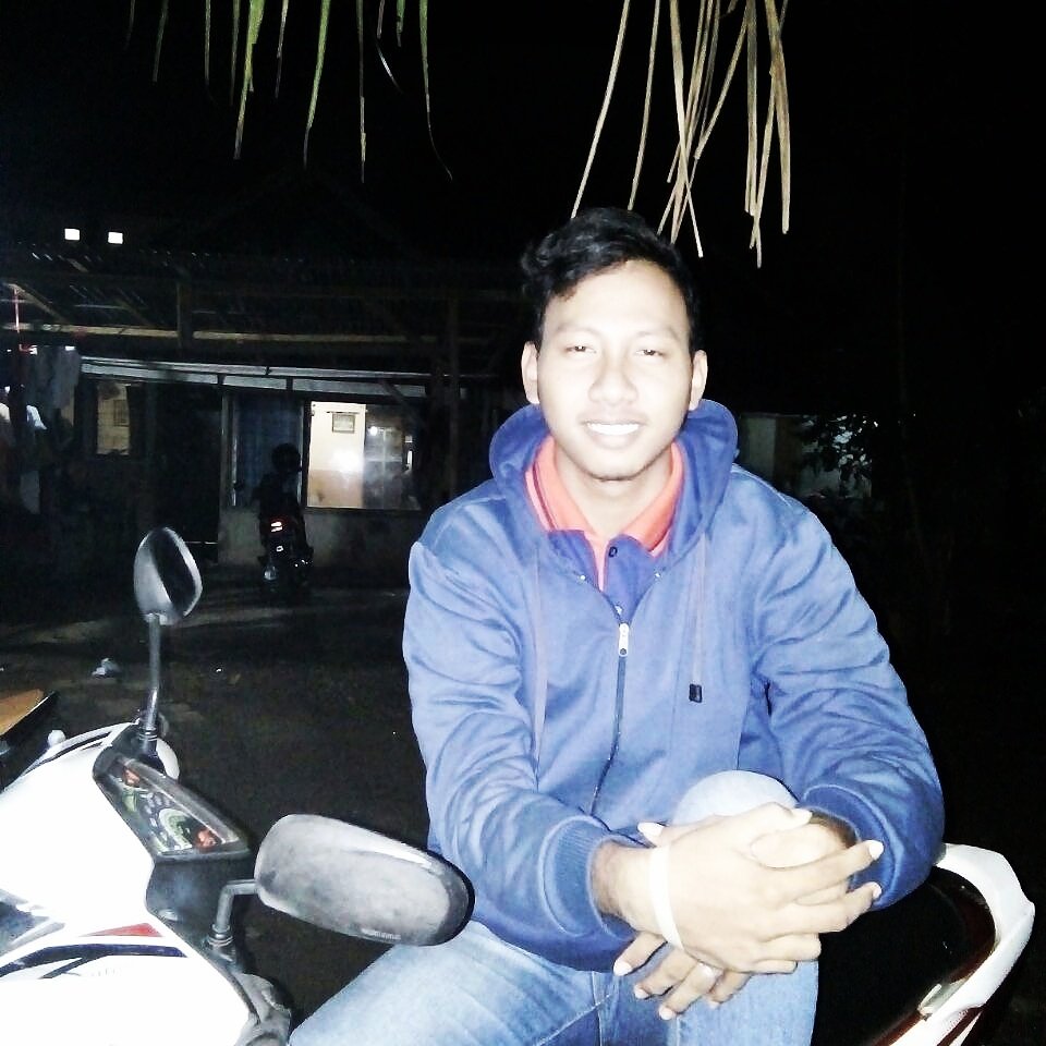 hendris57's tweet photo. #FotoProfilBaru https://t.co/wEi2jvcOJd
