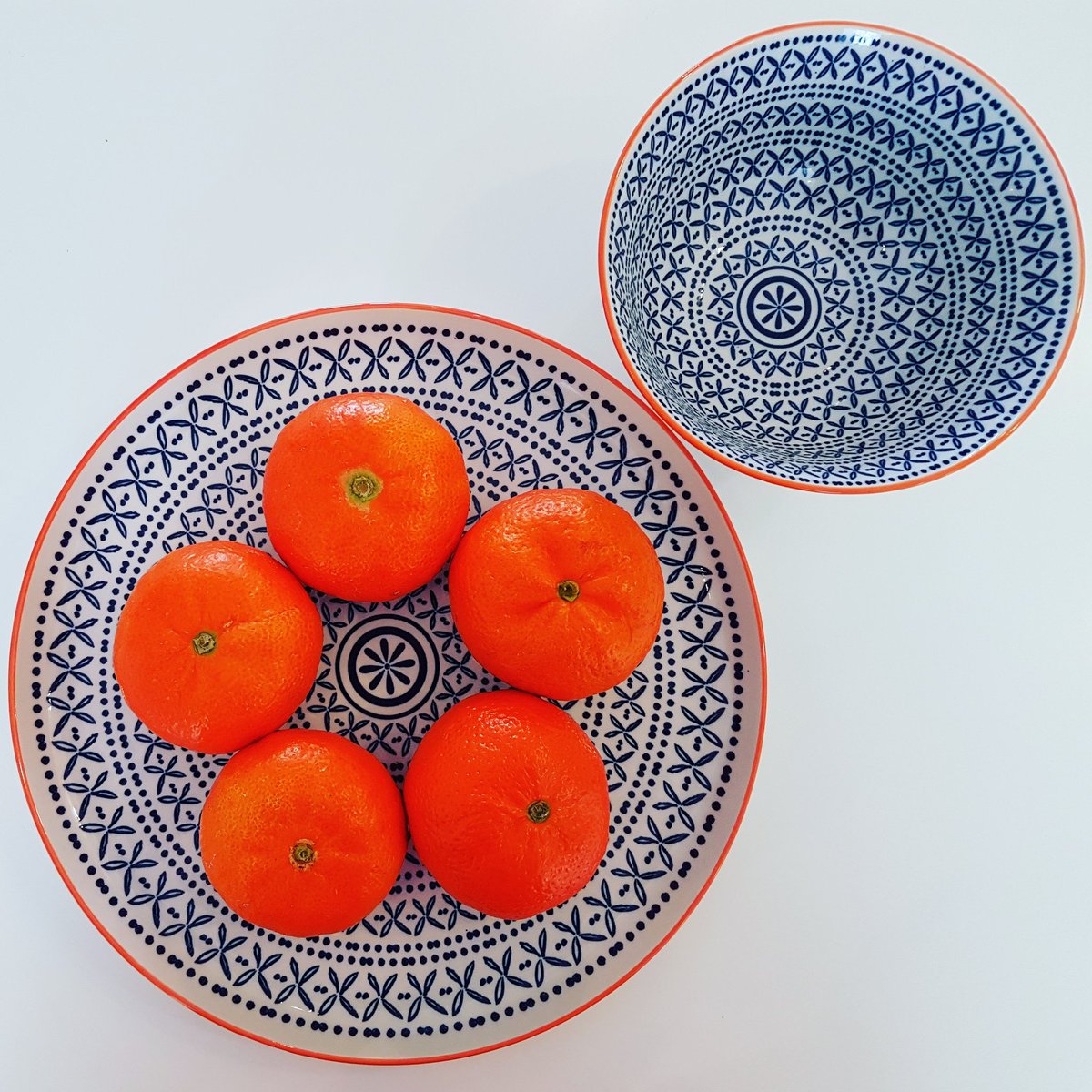 I have a weakness for crockery! Couldn't resist these lovelies in the sale <a href="/sainsburys/">Sainsbury's</a>! 🍊💙🍊 xxx
