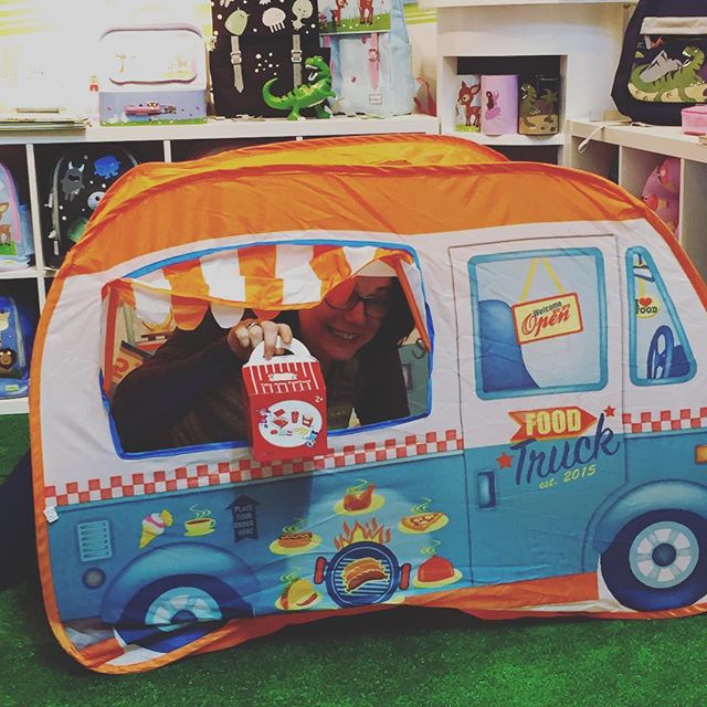 MarresaToys's tweet photo. Our lovely customer enjoying our new food truck by #PopItUp, and our wooden fast food set by #Mamamemo Stand 5L19 @SpringAutFair @Fun2Give https://t.co/HYlBQbiHGa