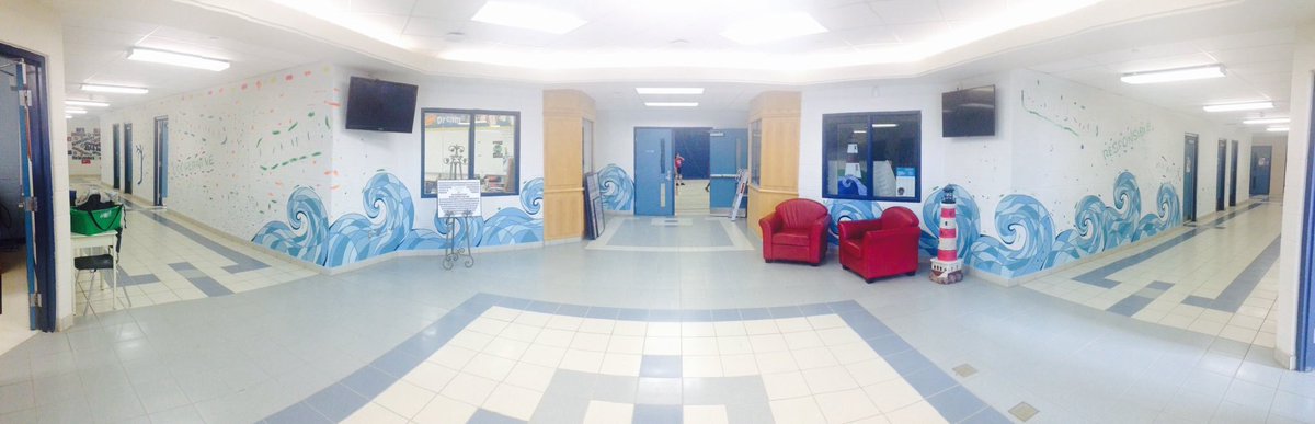 RTMSVisualArts's tweet image. After months of hard work we are finally done the mural!!! @ARTS_PDSB @rtmsriptide #pdsbVart