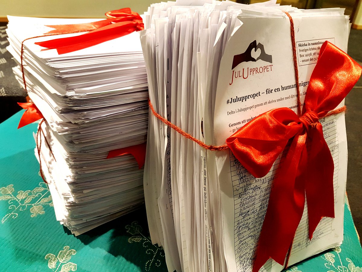 I eftermiddag överlämnar vi namnlistorna för Juluppropet till <a href="/johanssonmorgan/">Morgan Johansson</a> . Totalt skrev 79.224 personer under för en human #migpol