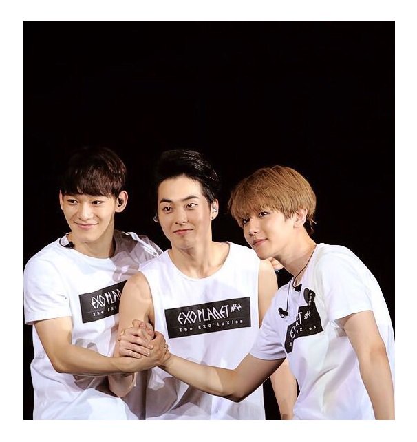 exosixone's tweet photo. yeayy ๐๐๐๐ #Happy #100DaysWithCBX #Chen #Baekhyun #Xiumin #CBX #ChenBaekXi #EXO https://t.co/3EBzEfLlZB