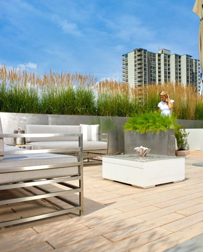 techobloc's tweet image. Borealis is definitely an eye-catcher. #techobloc