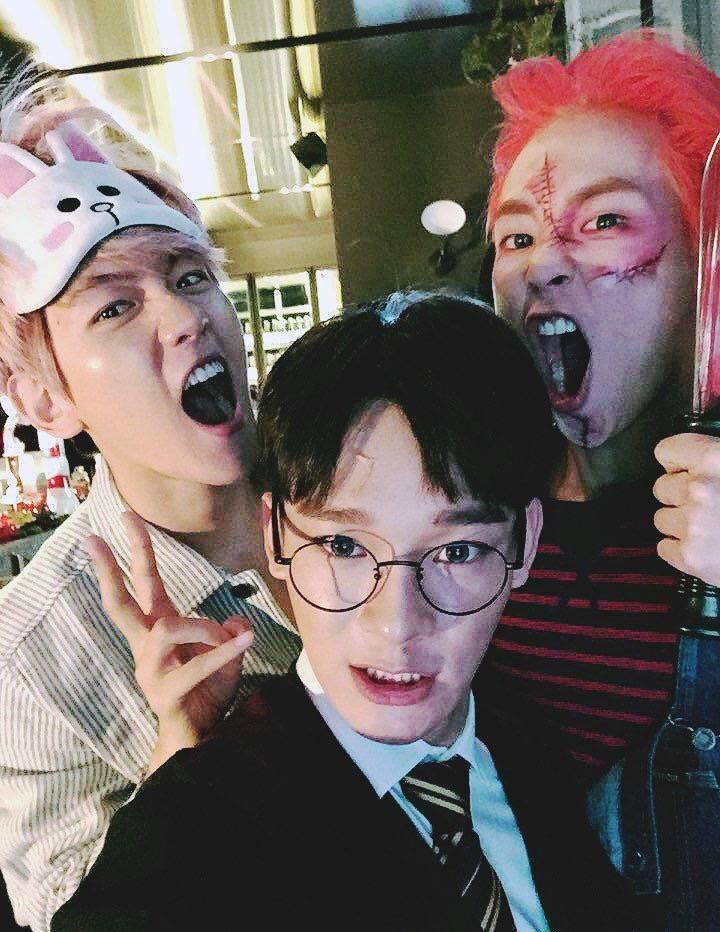 DOwithlovexoxo's tweet photo. Our triplets~~~3
EXOCBX!!!
#EXO #EXOL #EXOCBX #100DaysWithCBX #์ฒธ๋ฐฑ์100์ผ์ถํํด #CBX100days #Chenbaekxi #Chen #Jongdae #Baekhyun #Xiumin https://t.co/4KEifeDd1w