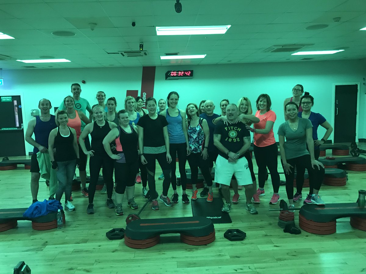 Poole_ff's tweet photo. Amazing Energy from our early morning SHRED team today.ππΌββοΈπ― You guys were awesome. #SHREDTuesday https://t.co/PIWQ7YLsxi