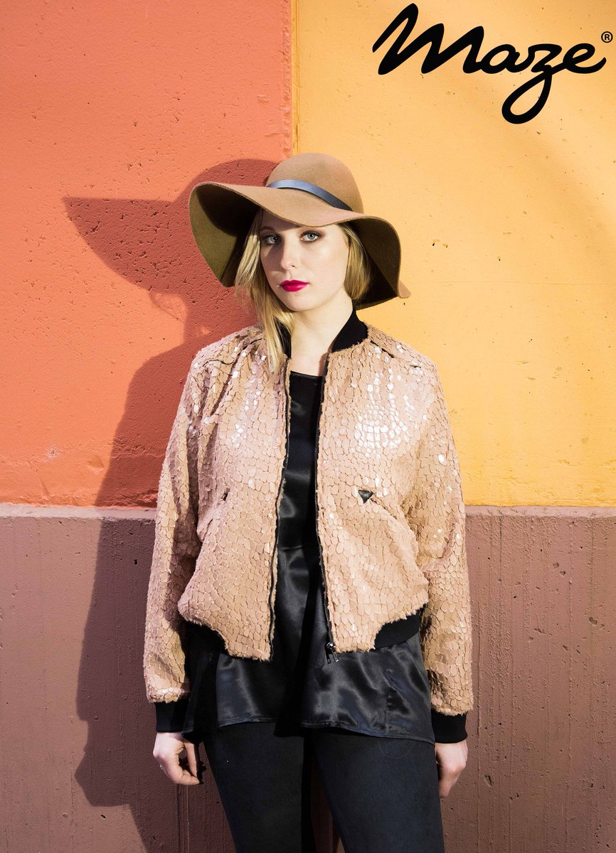 MazeLeather's tweet photo. Rastlos bei Tag, rebellisch bei Nacht.
 https://t.co/WUsfpY2SUA
#outfit #fashion #look #leather #chic #amazing #followme #mode #Stuttgart https://t.co/SaqH8Js57A