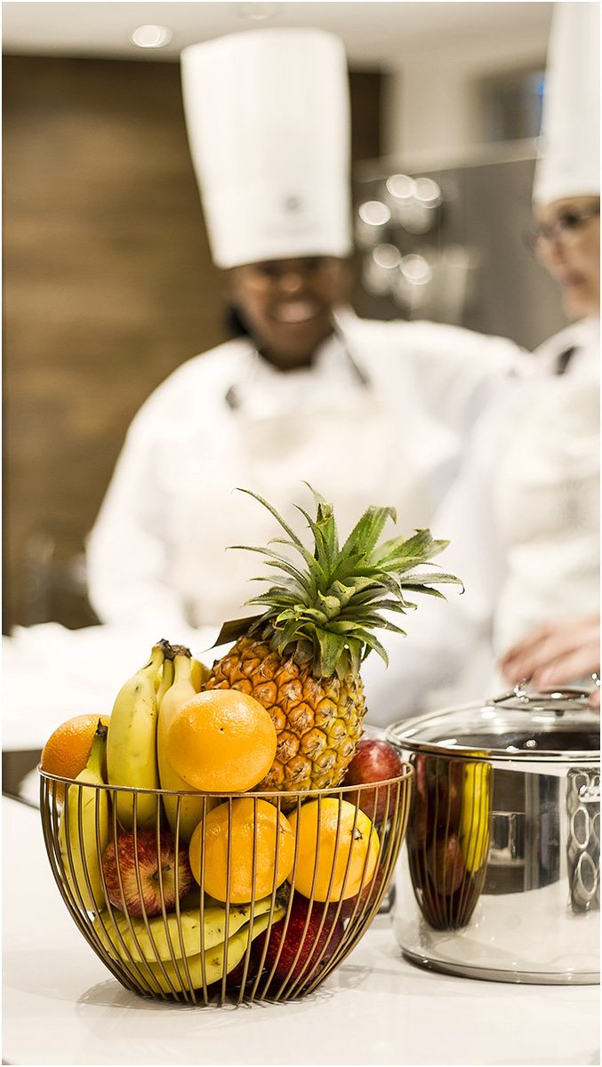LaurasWorldza's tweet photo. Introducing the new @Discovery_SA #HealthyFoodStudio in partnership with @WOOLWORTHS_SA &amp; @prueleithchefs #LaurasWorld https://t.co/pbmXdBfQjY