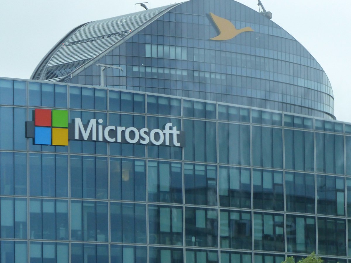 ExoftSoftware's tweet photo. #Microsoft presents #WebRTC 1.0 #API and #RTC video codec support within #MicrosoftEdge
https://t.co/csMb2MIh8R
#pluginfree #realtime https://t.co/0oquuJbBw7