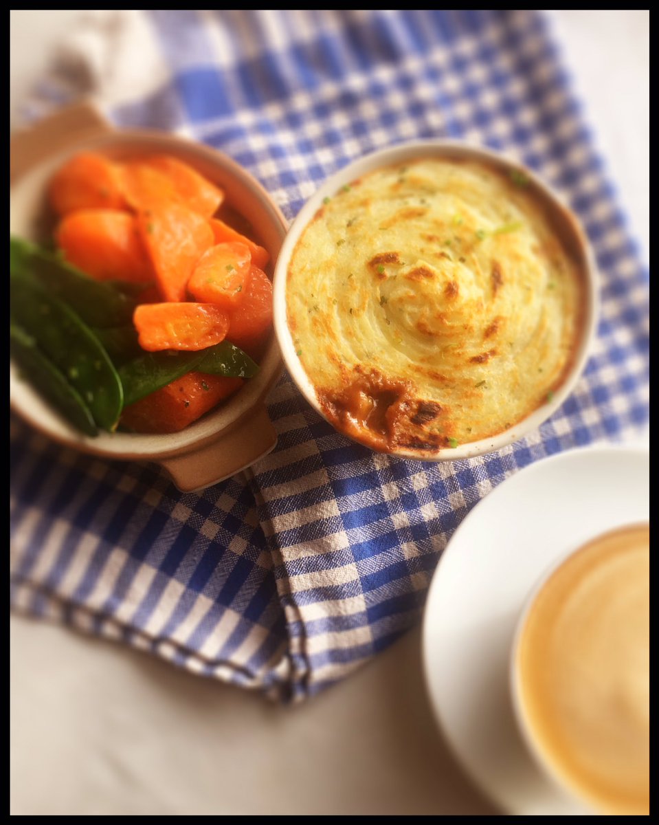 Lovely hearty cottage pie available on the quay today!
<a href="/independent_der/">Independent Derry</a> <a href="/Derry_Chamber/">Derry Chamber</a> <a href="/Food_NI/">Food NI</a> #Enjoyni #Lovelocal #comfortfood