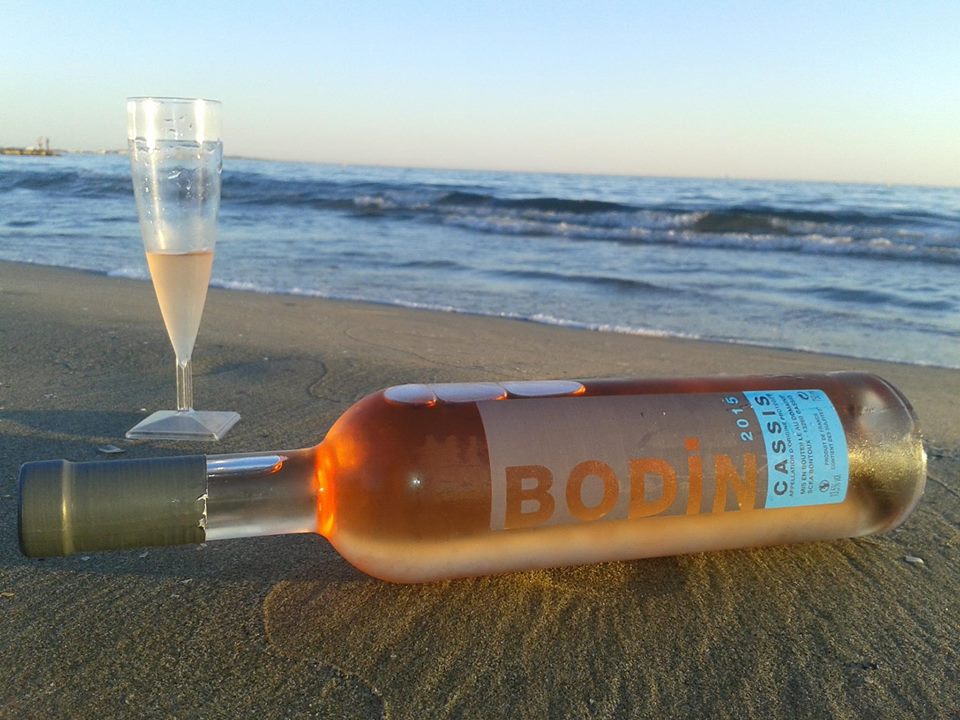 BernardMarie18's tweet photo. Vivement l'été #cassisbodin #vin #vinsdecassis #vinsdeprovence #produitduterroir #winelovers #summer #rosé https://t.co/fyHh34bqEJ