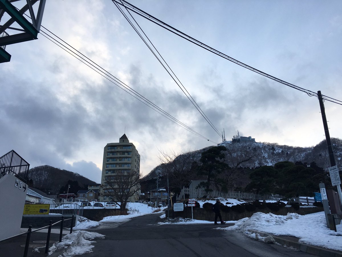 めんでぃ 声優 僕だけがいない街巡り 函館山展望台に行こうとしたら なんと強風で運休 僕だけがいない街 聖地巡礼