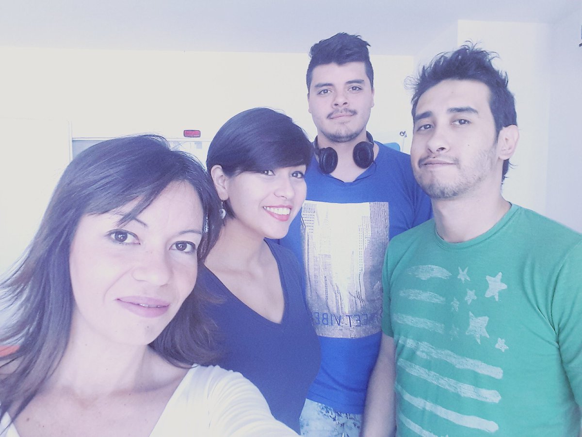 ElContingenteFm's tweet photo. Ya estamos listos! Prendete a FM 100.1, en minutos comienza El Contingente, la mesa de noticias de Radio Continental Tucumán https://t.co/4IkTwb96eo