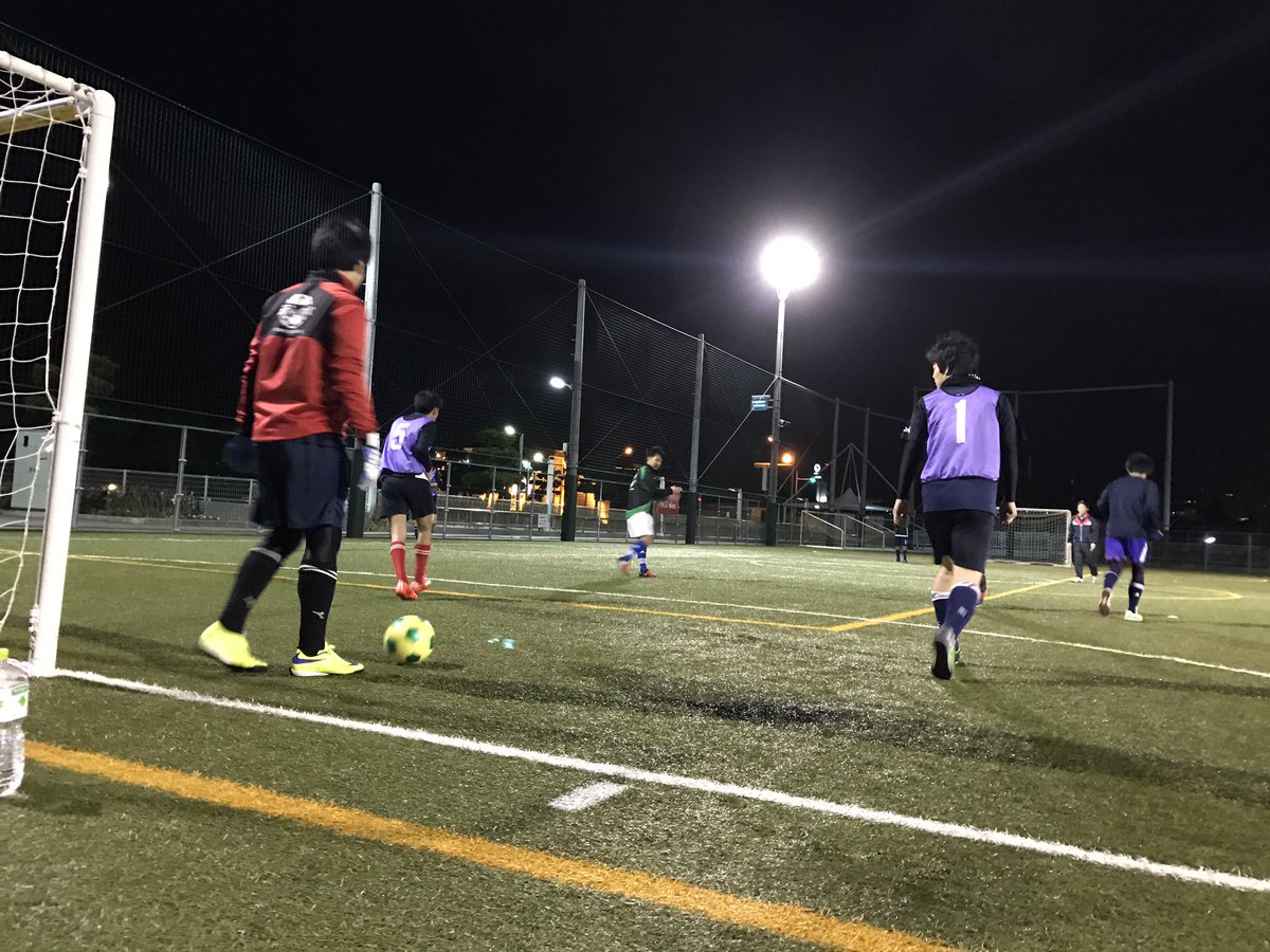 fc_unify_2015's tweet photo. 2月1発目の活動お疲れ様でした😉
シニア大倉さんともトレーニングマッチ出来ていい刺激になりました🔥
冷え込んだ中での練習だったので体調管理はしっかりと！✨
次回の活動日は2月21日 #大蔵海岸多目的広場 #20時〜 #参加者募集中 #フットサル #FC・UNIFY #一つになる https://t.co/u5bFID49Lh