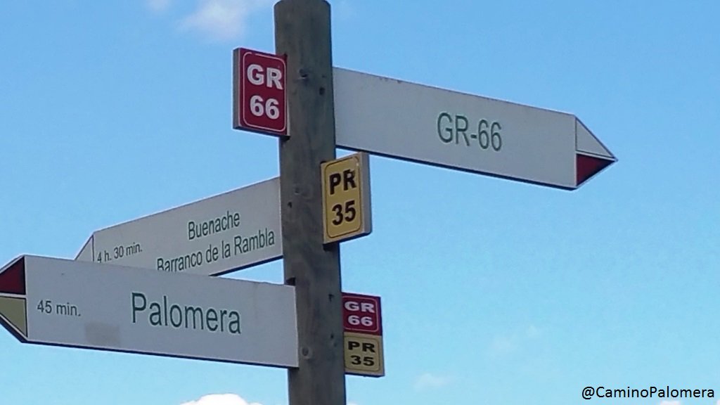 HostalLaNoguera's tweet photo. ¿Vamos de paseo? Recorremos el sendero de Los Ceños, que conecta #Palomera con #BuenachedelaSierra @CaminoPalomera 
https://t.co/wAxt3pNGtO https://t.co/YNSm72bl8L