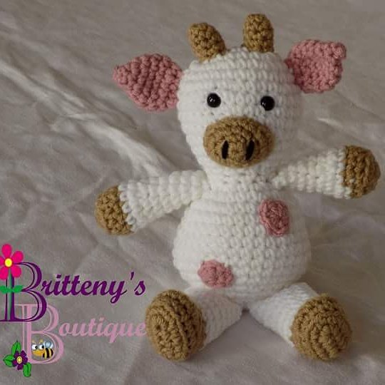 BritsBoutique's tweet photo. The black and white cows are a huge hit, so I decided to get creative with this whimsical little pink cow!
#cows #amigurumi #crochet #pink https://t.co/PWpADGWiuQ
