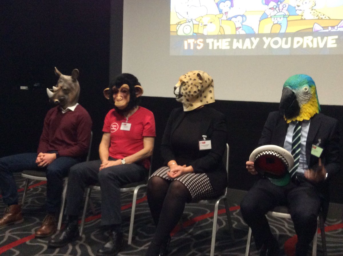 HonestTruthUk's tweet photo. #roadsafetybrief all having fun this afternoon with @HonestTruthUk @DC_ARVSgt https://t.co/PNgVllOzs8