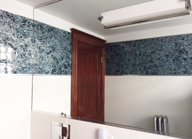 Kolman_Glass's tweet photo. You saw this piece when we had it in the studio…here it is in the client’s bathroom. Pretty neat! https://t.co/UotjRGLKzQ