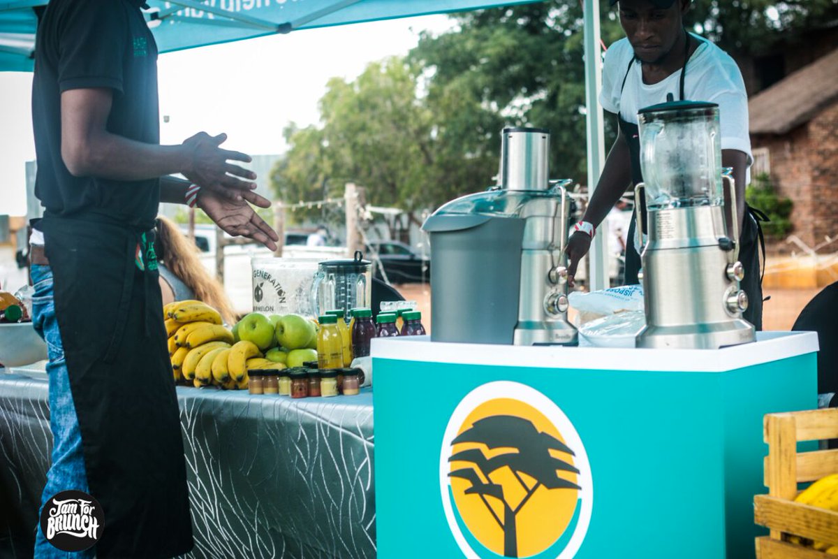 jamforbrunch's tweet photo. About the #firstSunday of February 05/02/2017
Jamming with @FNB_Botswana and #Healthgeneration 
#bodygoals https://t.co/5FAsuf5NhW