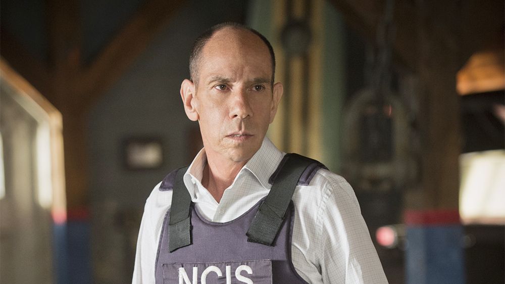 Happy Birthday to the late actor Miguel Ferrer. He would\ve been 62. his grandmother helped raised him? 
