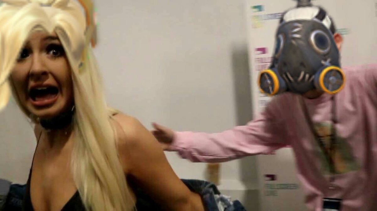 When your tank dies and the enemy Roadhog wont stop chasing you