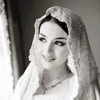 marcelineyousif's tweet photo. أميرتك أنا
قديستك..
سلكت رهبانية العشق
كي اسمو اليك
بيضاء نقية من كل سوء..
 #مارو 
#نبض_الفرات https://t.co/nuoVHQhrCF
