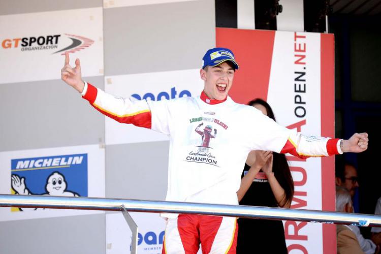 .@NikoKari_ <a href="/Steijnracing/">Steijn Schothorst</a> y <a href="/leo_pulcini/">Leonardo Pulcini</a> serán los pilotos de <a href="/ArdenMotorsport/">Arden Motorsport</a> para el 2017 de la <a href="/GP3_Official/">GP3 Series Official</a> motorlat.com/notas/1398-kar…