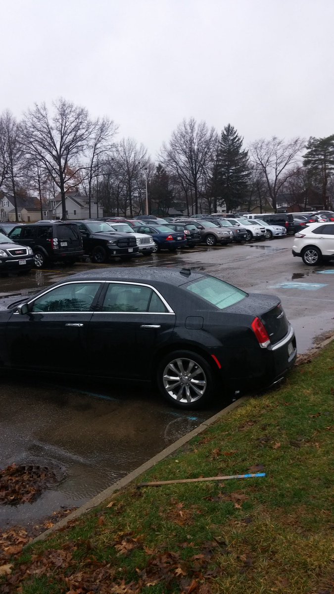 Both ESC parking lots are packed again!  Big attendance at ACT, literacy, and Admin Assistant workshops. Thanks for joining us!