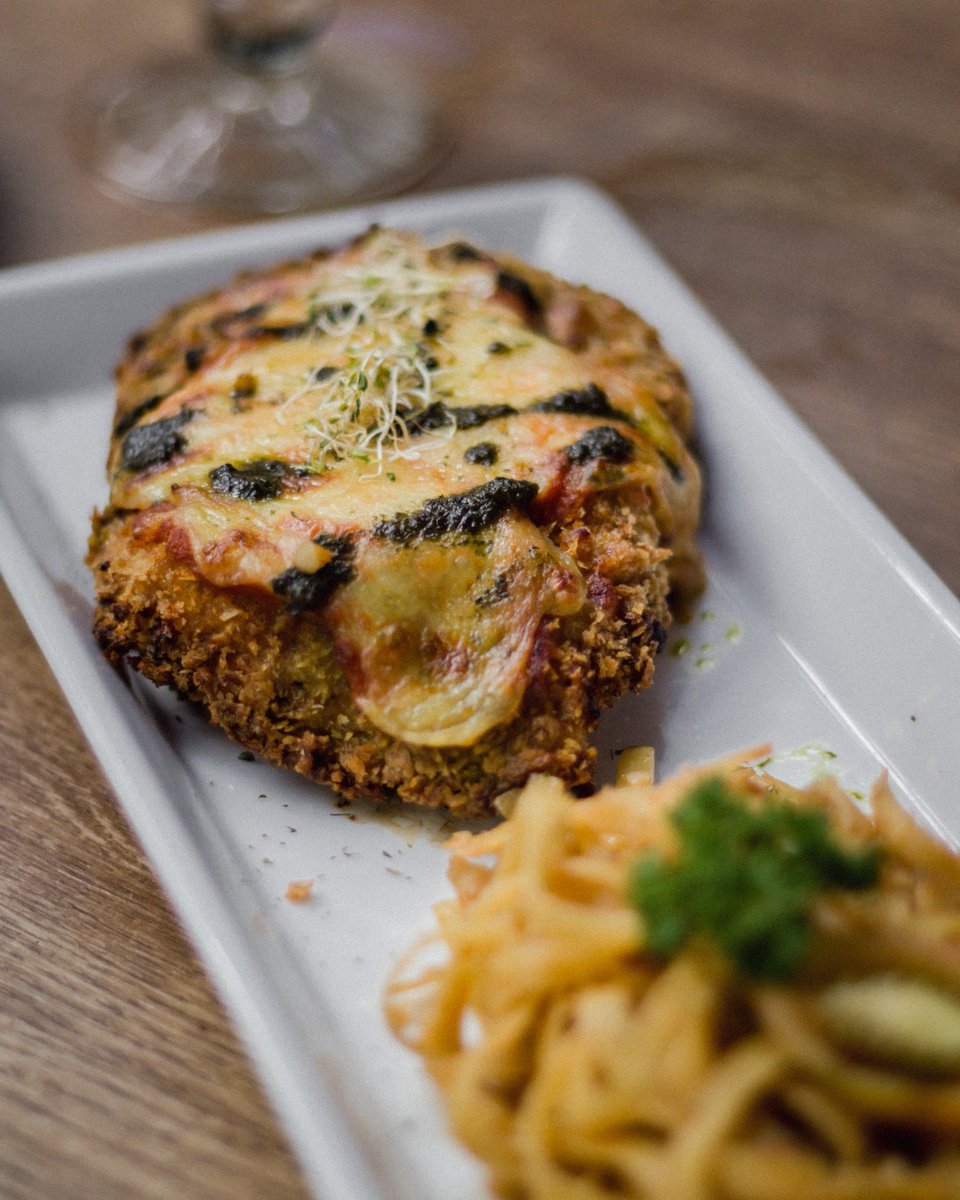 Ciao! If you craving for beef served in different way, try our Italian Beef Parmigiana!

#noachcafeandbistro