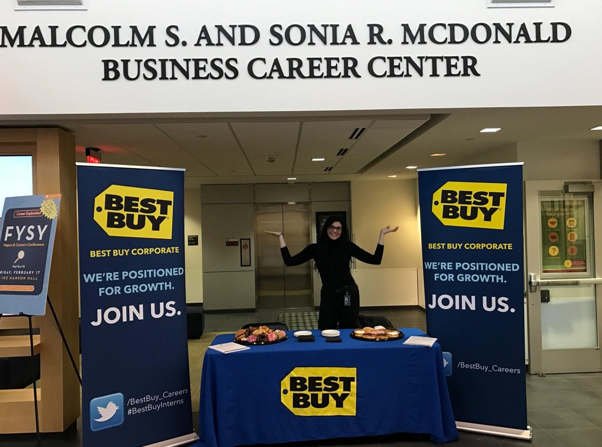 BestBuy_Careers's tweet photo. We're @carlsonUBCC this morning & we have doughnuts! Swing over and let's talk #internships! #UBCCSnackStops #bestbuyinterns https://t.co/maIDthi51s