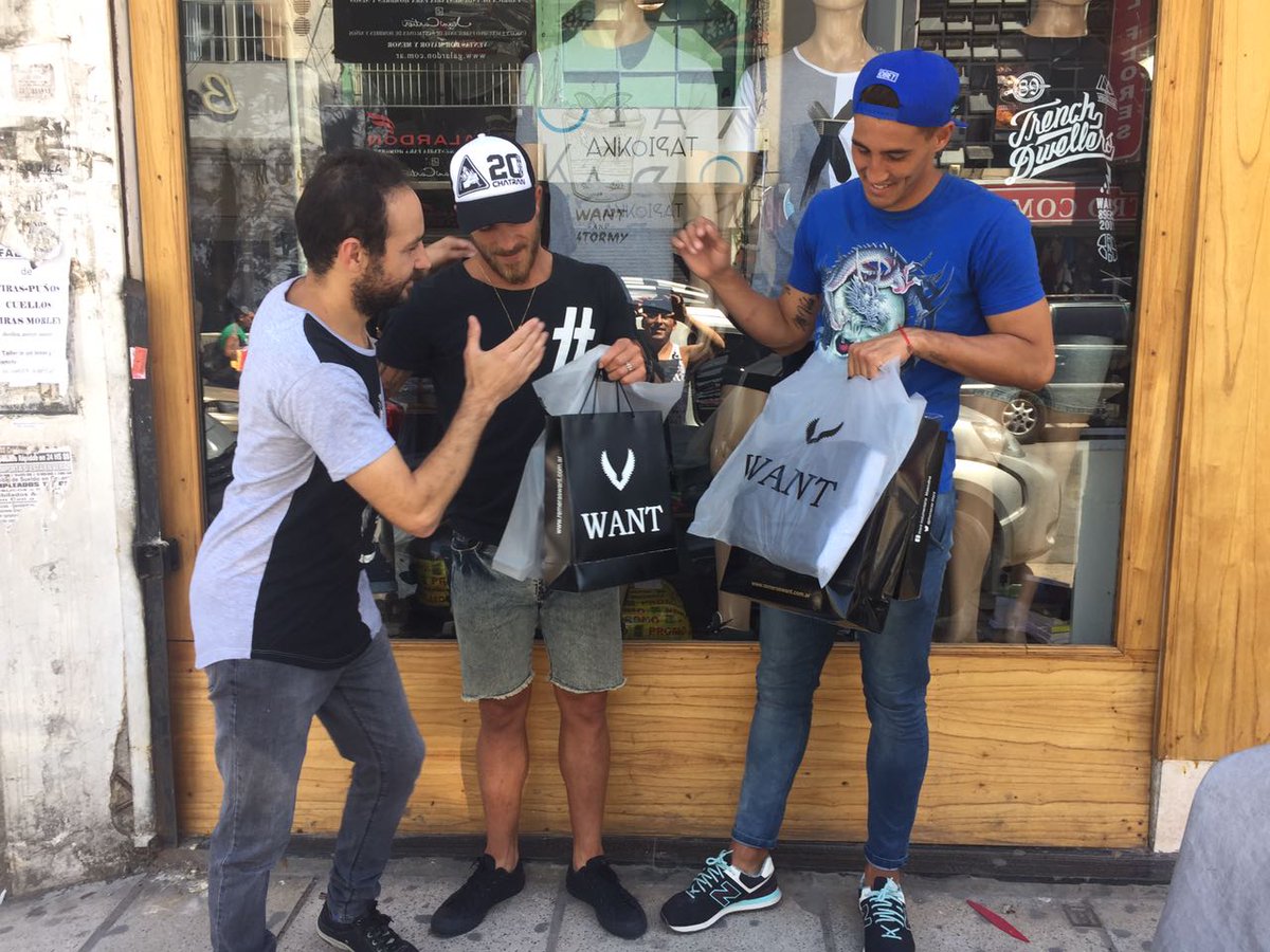 Pasamos por lo del amigo jere!!! Gracias @RemerasWant <a href="/adrianarregui05/">Adrian Arregui</a>