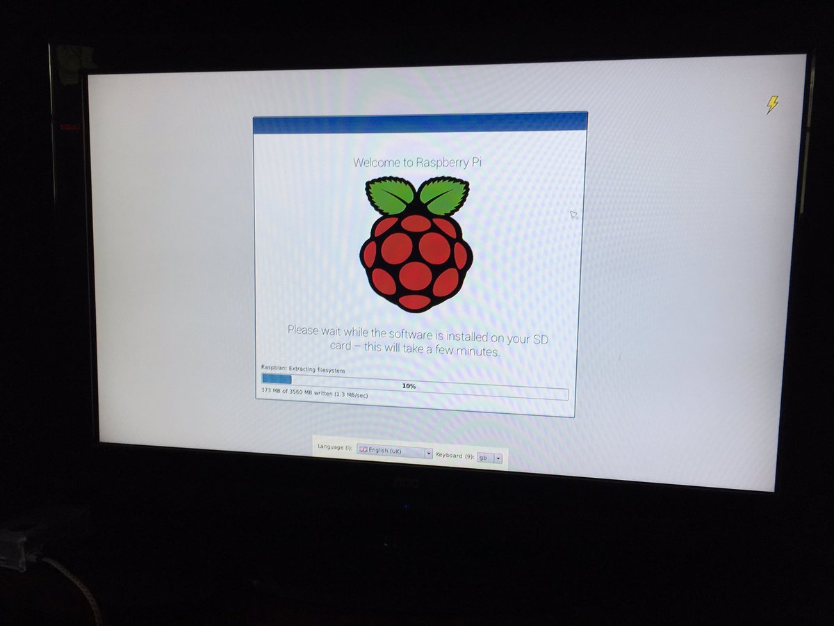 Soufelipesantos's tweet image. Brinquedinho novo! #raspberry #raspberrypi3b