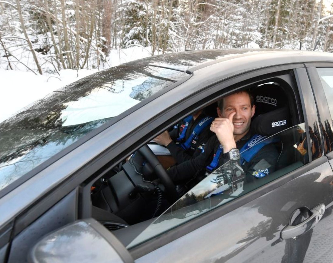 VFSPORTEN's tweet image. Gesten som säger allt! Ogier och de andra förarna mycket nöjda med vintervägarna.
vf.se/rally/ogiers-s…
#rallysweden #wrc